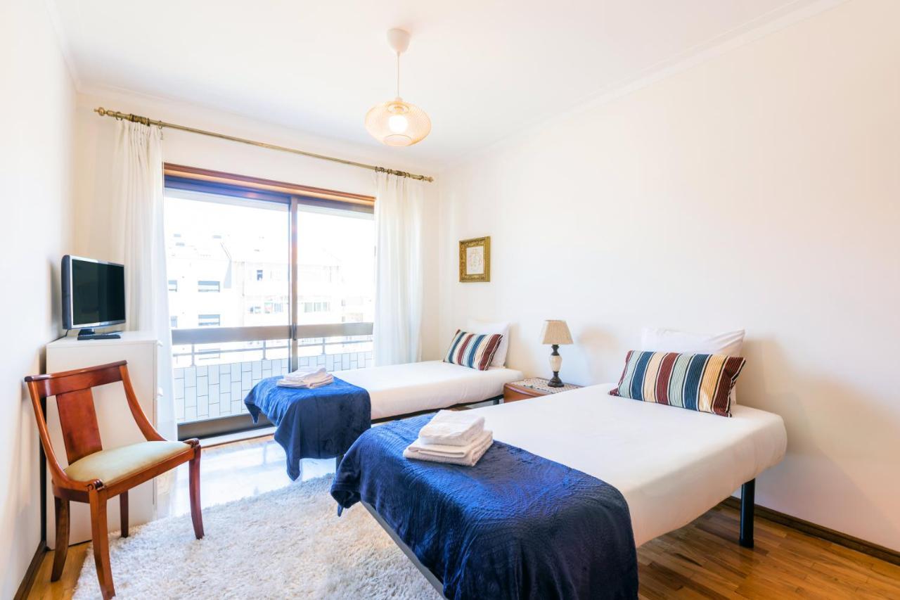 Espinho Sunshine Flat Apartment ภายนอก รูปภาพ